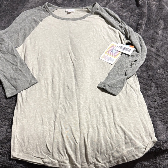 LuLaRoe Cream and Gray Raglan Tee - Picture 1 of 4